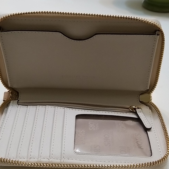 Wallet - Picture 3 of 5